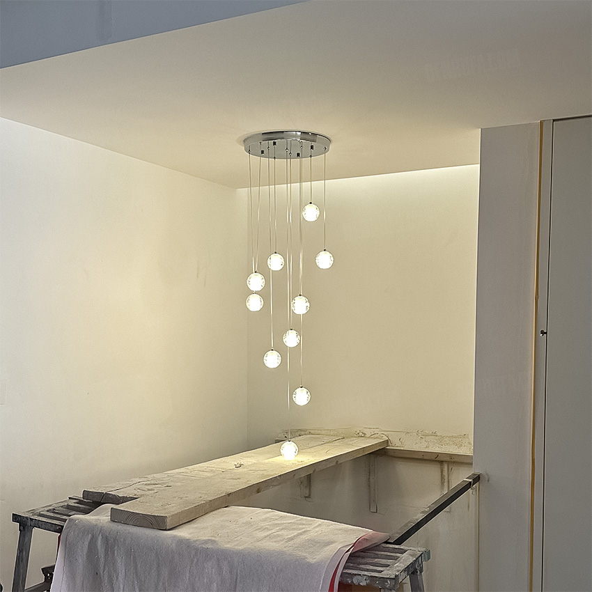 Đèn thả pha lê trang trí thông tầng 12 bóng HF13197
