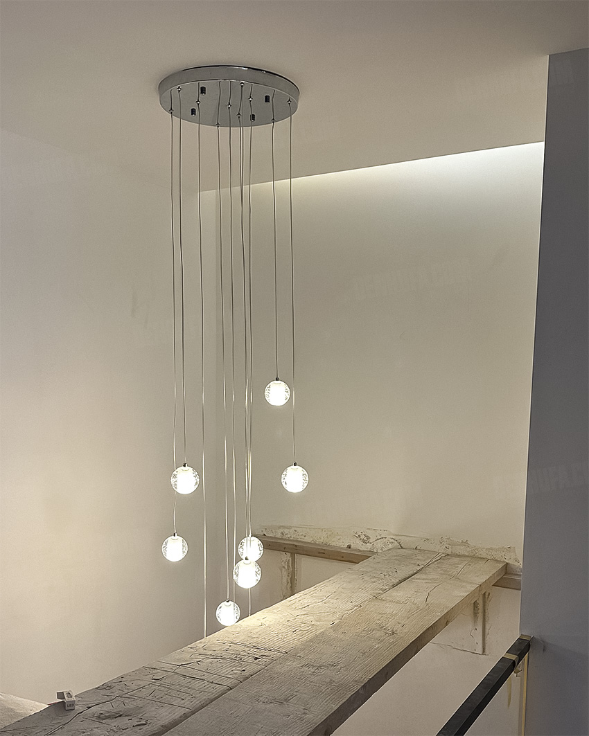 Đèn thả pha lê trang trí thông tầng 12 bóng HF13197