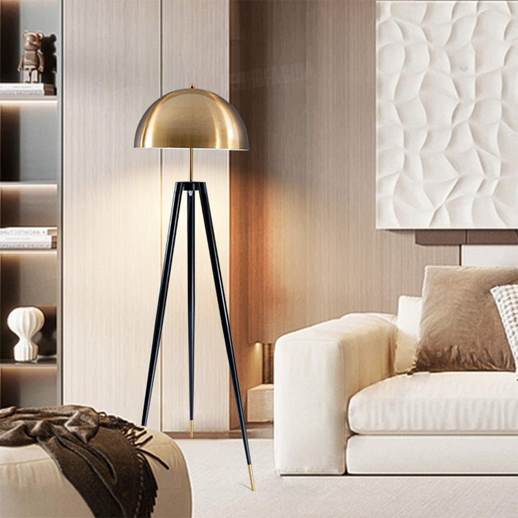 Đèn sàn trang trí 14413 sở hữu thiết kế tối giản và phong cách ấn tượng. Chiếc đèn không chỉ giúp tạo nguồn sáng bổ sung linh hoạt cho các góc phòng, mà còn mang đến dáng vẻ hiện đại, sang trọng hơn cho không gian phòng khách của bạn.